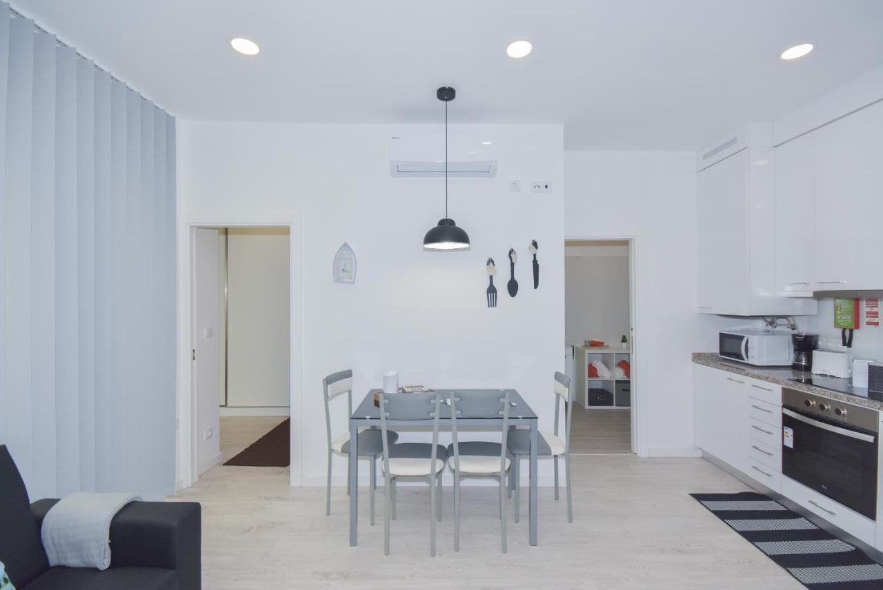 Near The Beach Apartments 马托西纽什 外观 照片